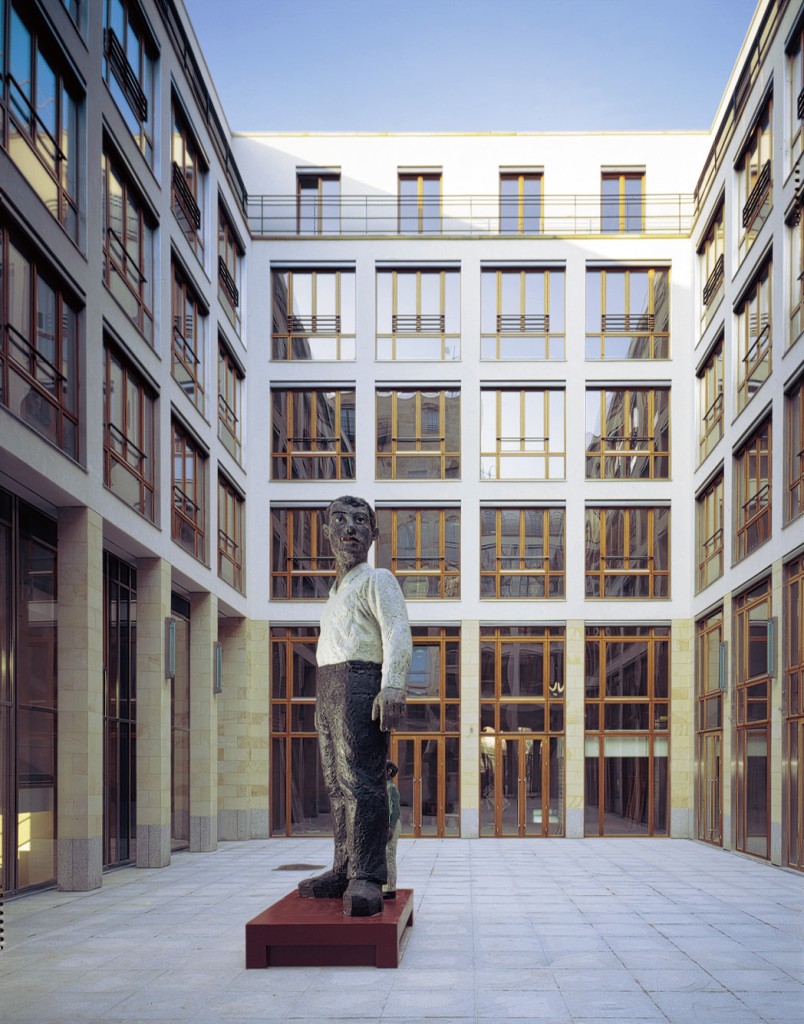 Innenhof Palais am Pariser Platz Winking Froh Architekten Berlin