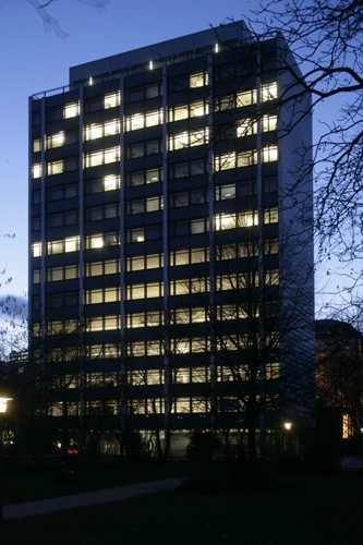 Nachtansicht Modernisierung BAT Haus Esplanade 39 Hamburg Winking Froh Architekten